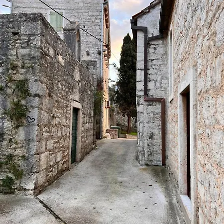 Sanda Apartment